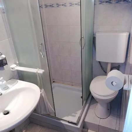 4 Milánó